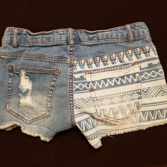 Forever 21 Women's Denim Shorts - Picture 2 of 3